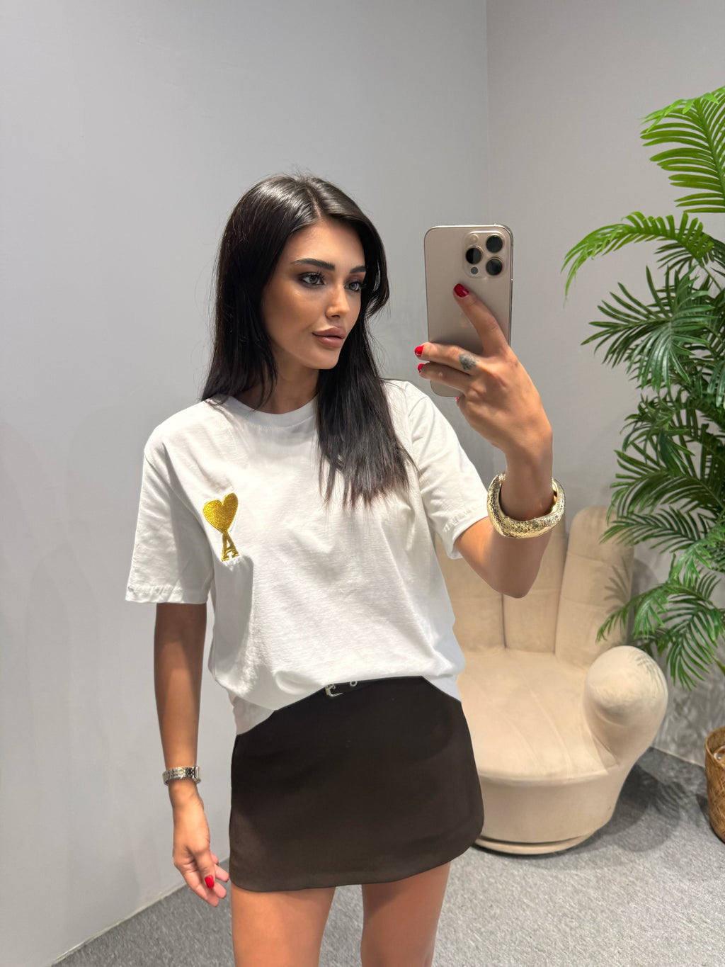 BEYAZ KALPLİ T-SHİRT